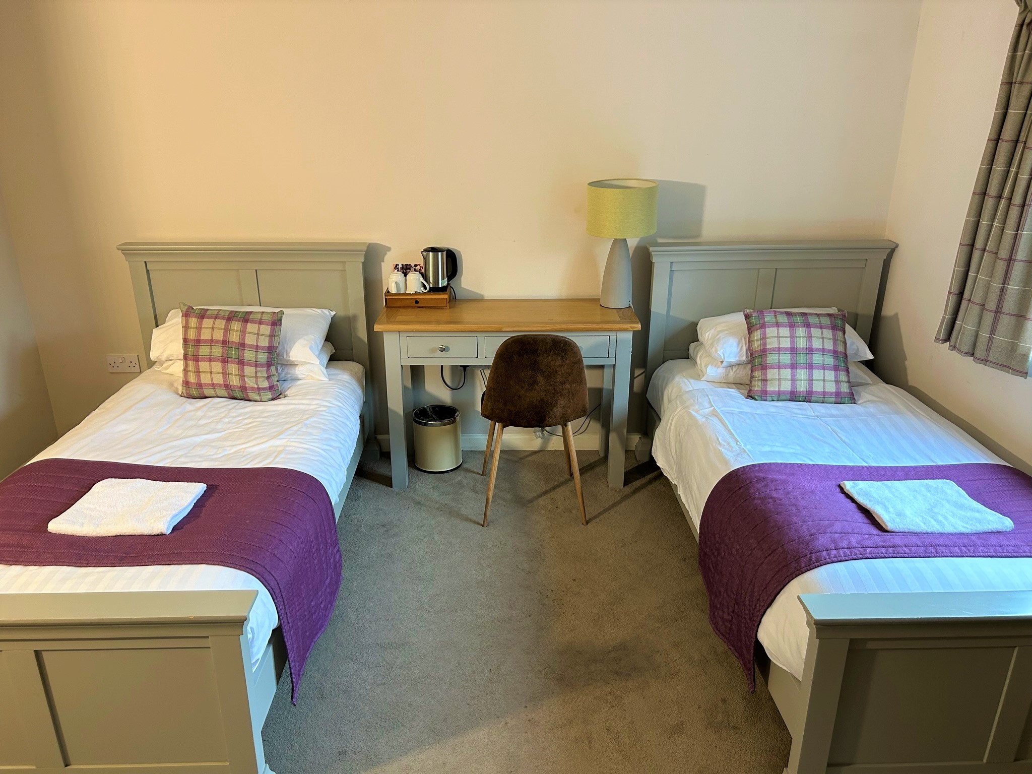 Ashburnham House twin en suite rooms at Revive Christian Holiday Retreat